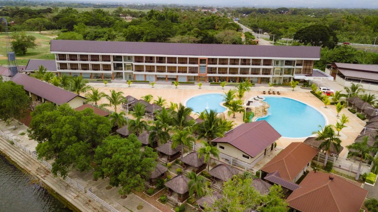 Bugallon River Palm Hotel And Resort Powered By Cocotel מראה חיצוני תמונה